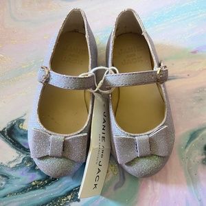 Janie & Jack NWT toddler size 5/6 sparkle shoes